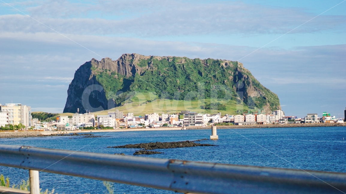 여행,travel,여행사진,국내여행,혼자여행,사진,배경사진,배경,이쁜사진,색감,색감좋은사진,제주도,제주도여행,제주,성산일출봉,세계자연유산,풍경,풍경사진,제주도,jeju,jeju island,도시,풍경,city,landscape,water,물,shoreline,해안선,outdoors,옥외,nature,자연,sea,바다,ocean,대양,land,땅,promontory,곶