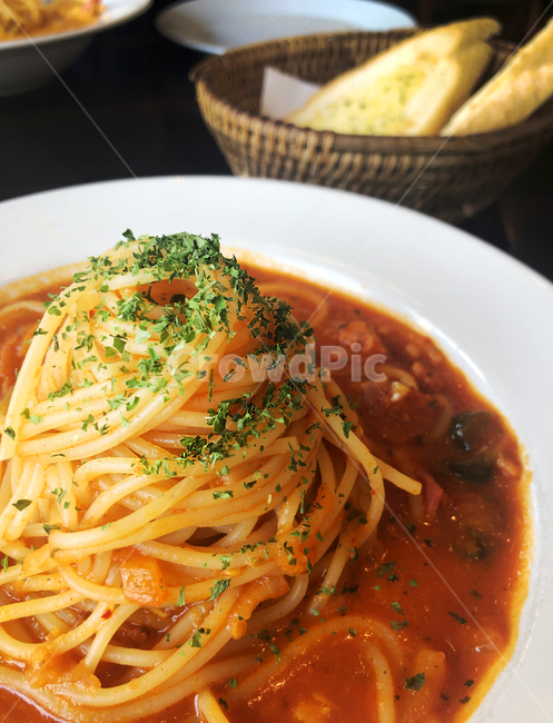 토마토소스,토마토스파게티,파스타,스파게티,pasta,다이닝,외식,메뉴,이탈리안,레스토랑,food,음식,확대,클로즈업,음식,식재료,요리,food,cook,meal,dishes,food reserves,양식,서양음식,서양요리,western food,western dishes,western meal,western cook