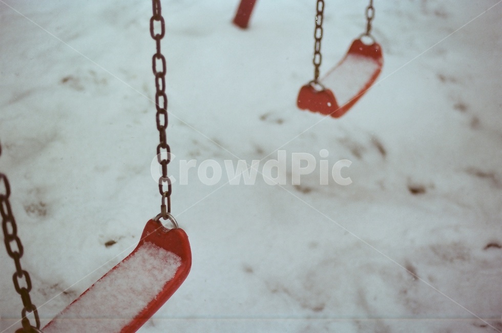 필름카메라,감성사진,그네,눈,놀이터,겨울,계절,winter,season,놀이공원,놀이동산,놀이터,amusement park,playground,감성,sensible,feeling