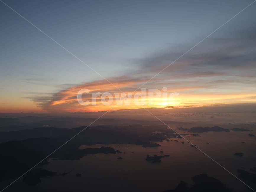 horizon,지평선,구름,cloud,sea,airplane,sunrise,일출,nature,자연,outdoors,옥외,sky,하늘,redsky,붉은하늘,새벽