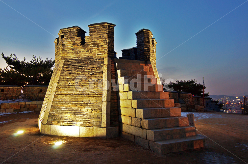 서노대,수원화성,화성,쇠뇌,전벽돌,공격시설,유네스코세계문화유산,한국전통,한국문화,korean traditional,korean culture,건축물,건물외관,exterior,building,structure,architecture,construction