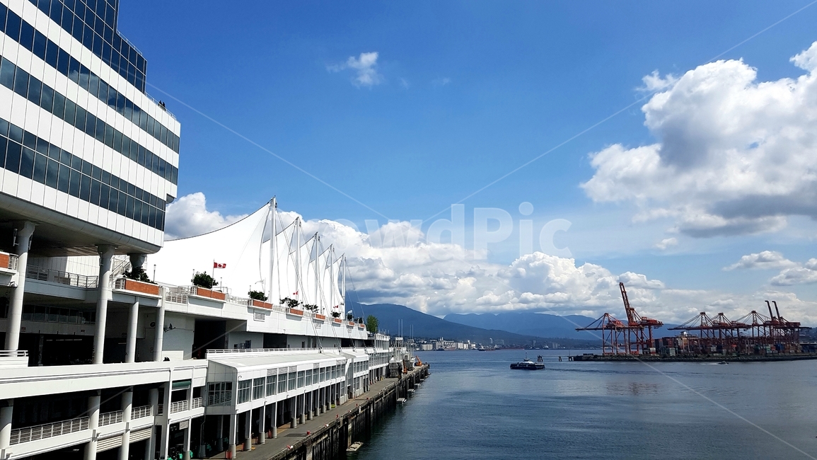 water,물,waterfront,워터프론트,port,포트,dock,독,pier,교각,구름,배,캐나다플레이스,바다,밴쿠버,seabus