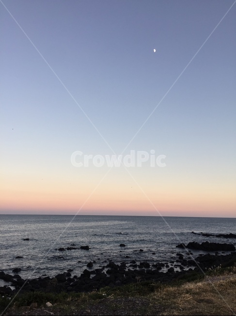 겨울바다,파도,바위,일몰,달,하늘,대양,해안선,nature,자연,outdoors,옥외,sea,ocean,바다,제주도