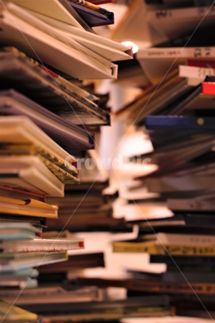 책,books,책들,book,책정리,정리,arrange,정리하다,쌓다,그림책,동화책,많은,many,object,사물,물건,교육,학교,공부,education,learning,study,school