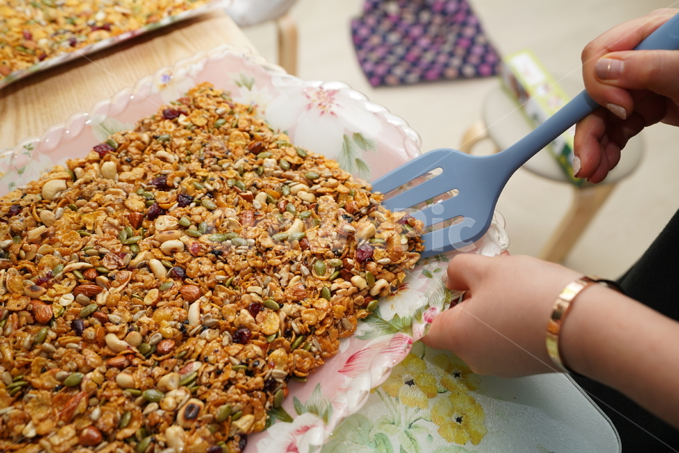 견과류,시리얼바,간식,먹거리,곡물,아몬드,땅콩,food,건강식,건강바,영양바,음식,음식,식재료,요리,food,cook,meal,dishes,food reserves