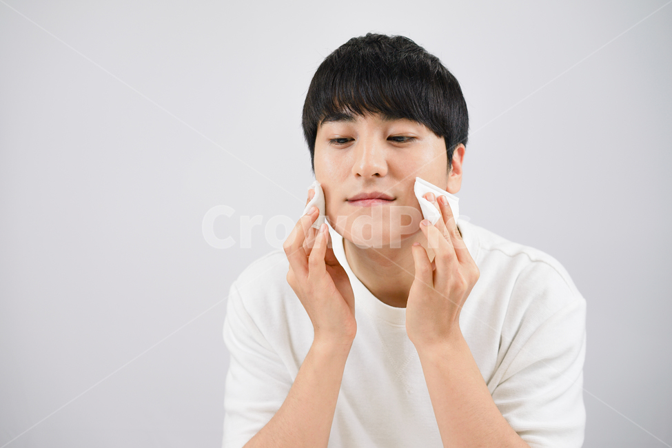 남자,뷰티,스킨케어,피부관리,화장품,로션,beauty,skincare,cosmetic,남성,lotion,그루밍족,화장솜,뷰티,미용,beauty treatment