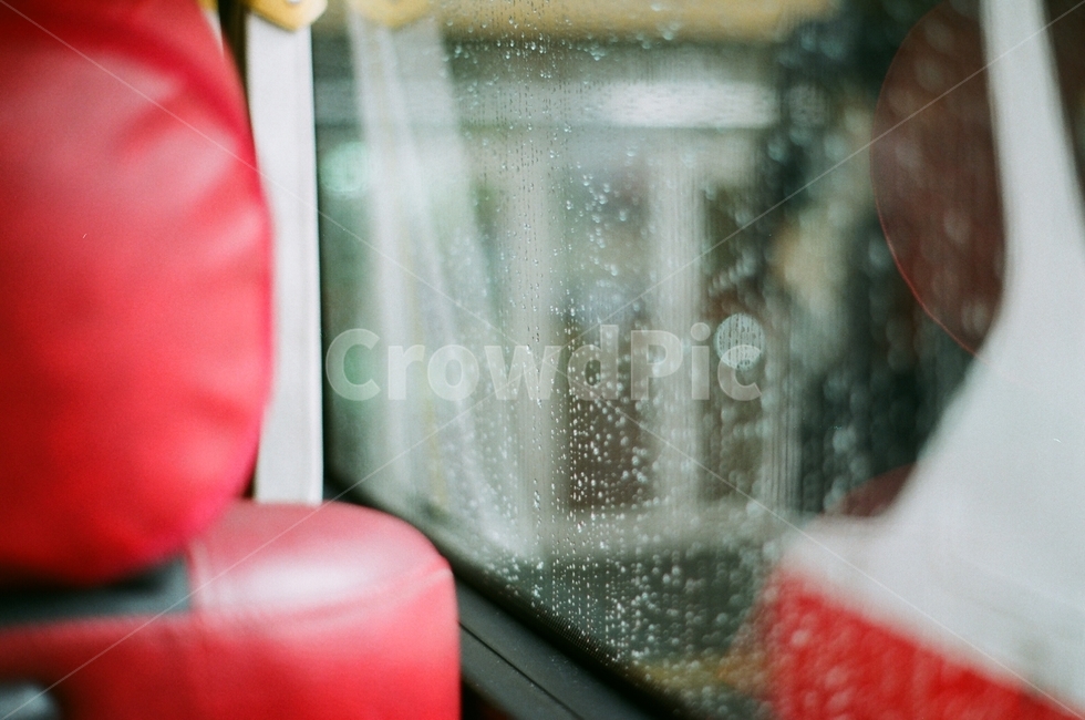 비,창문,차창,빗물,버스,고속버스,시외버스,버스안,차안,비오는날,rain,window,rainwater,bus,rainyday