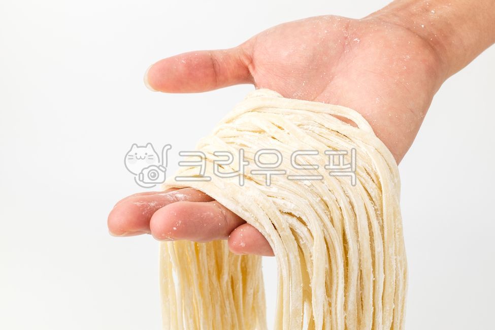 ingredient,savory,sliced by knife,raw,noodle,Kalguksu,Thick,food,cotton sari,flour,Food Ingredients,ingredients,dough,soft