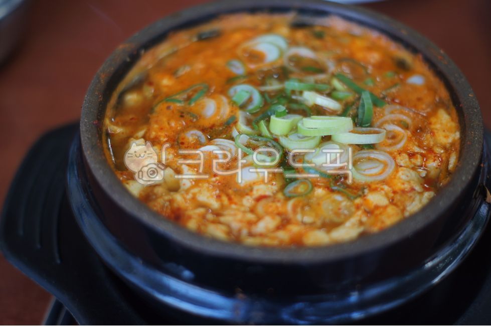 순두부찌개,찌개,softtofustew,スンドゥブチゲ,koreancuisine,sundubujjigae,spicystew