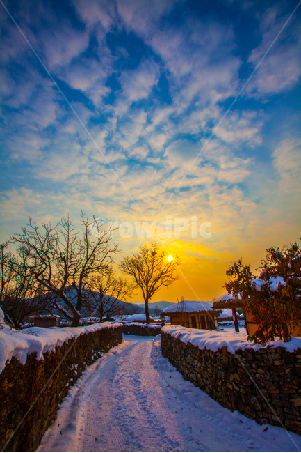 외암리민속마을,외암리,석양,일몰,노을,겨울,계절,winter,season,자연,풍경,nature,landscape,한국자연풍경,한국자연경관,korea nature landscape,시골,마을,country,rural,town,outdoors,옥외