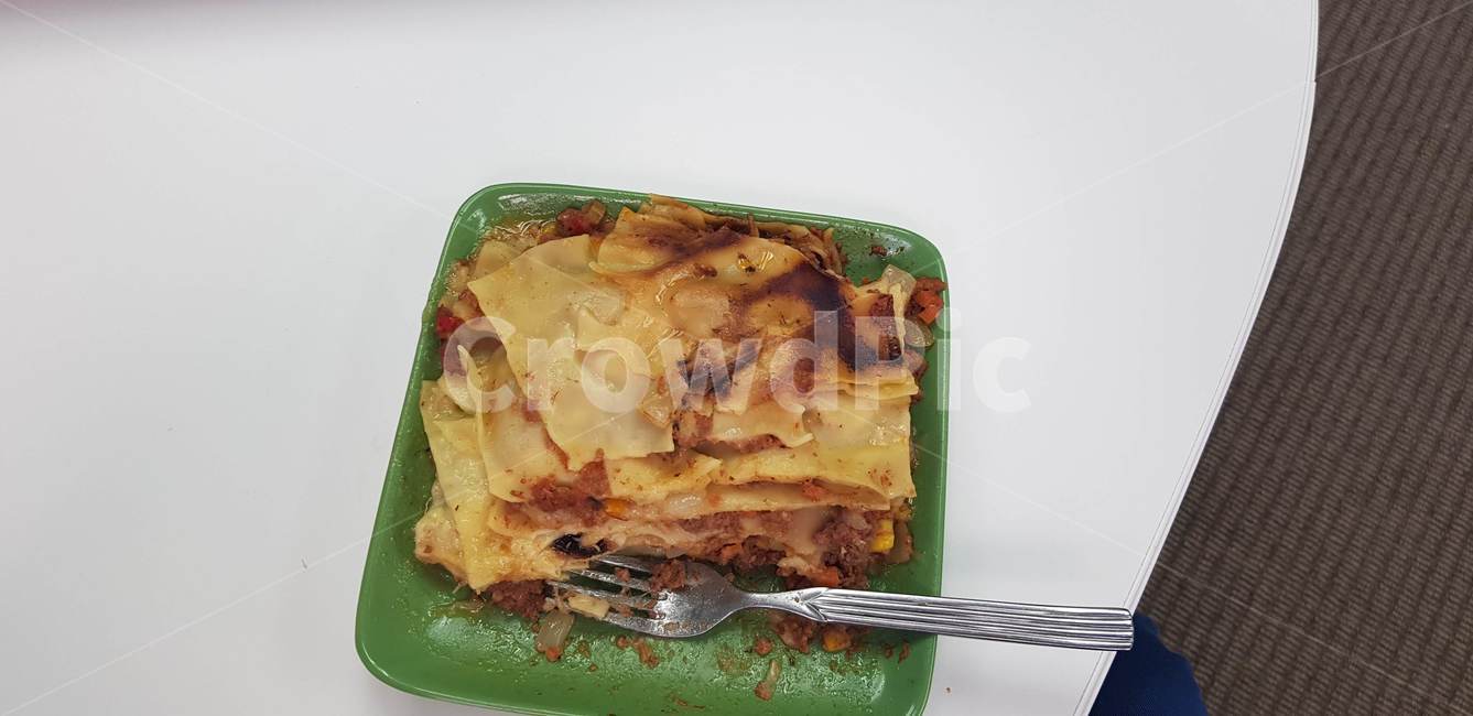 점심,포크,라쟈냐,토마토,파스타