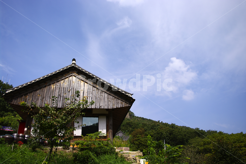 도솔암,암자,산,절,기와지붕,한국전통,한국문화,korean traditional,korean culture,건축물,건물외관,exterior,building,structure,architecture,construction