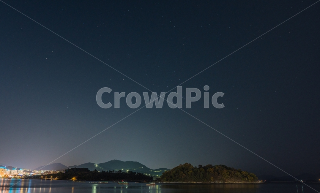 별,야경,여수,밤바다,장노출,하늘,밤,자연,풍경,nature,landscape,한국자연풍경,한국자연경관,korea nature landscape,야경,밤,nightscape,night,outdoors,옥외