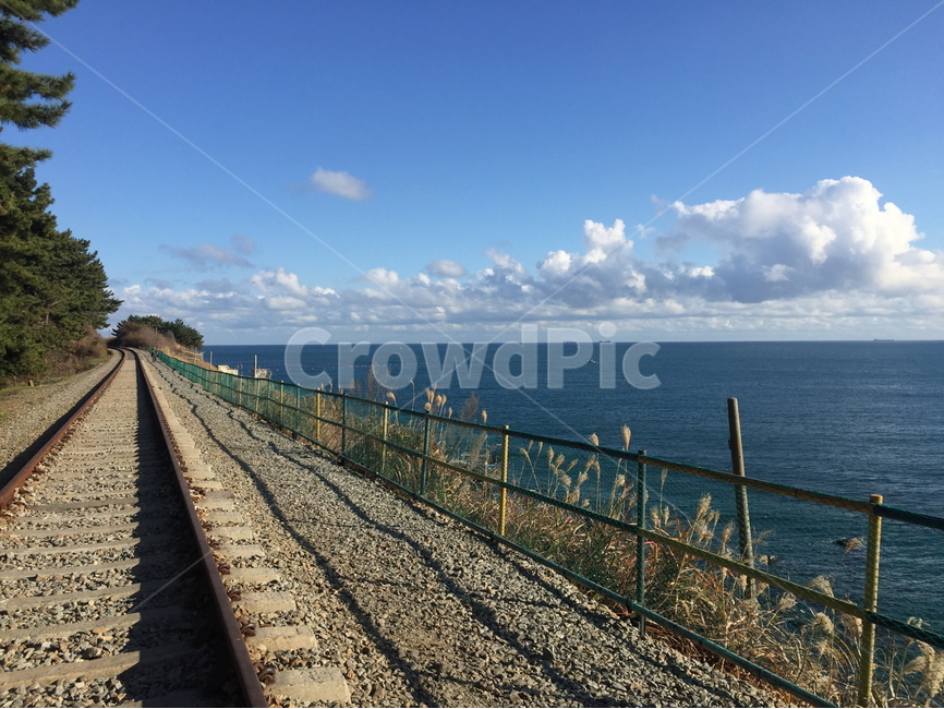 폐기찻길,길,하늘,구름,바다,자연,풍경,nature,landscape,rail,레일,train track,기찻길,transportation,교통,railway,철도