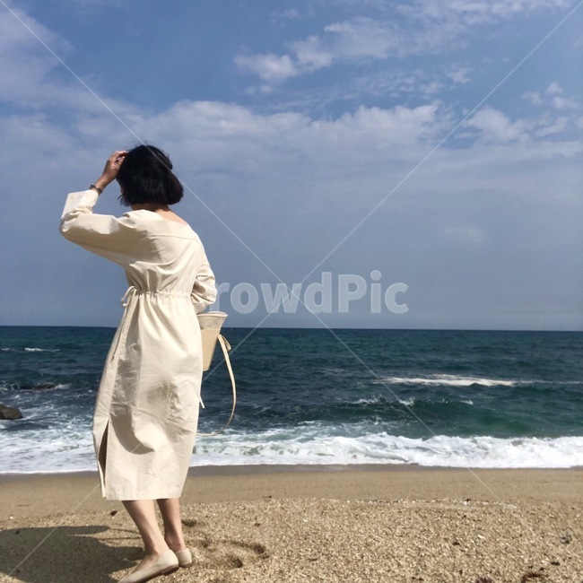 human,인간,person,사람,nature,자연,ocean,sea,물,water,여자,원피스,해수욕장,해변,바다,beach,sea,여성,여자,woman,female,lady,여행,휴가,traveling,vacation,trip