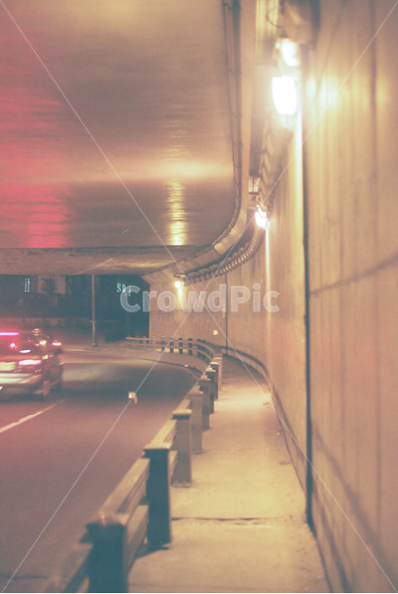 lighting,조명,vehicle,차량,automobile,밤거리,지하도