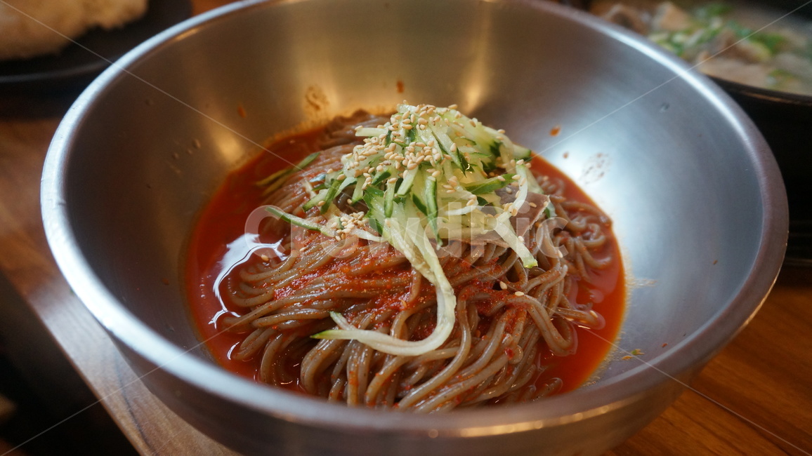 냉면,평양냉면,비빔냉면,빨간,소스,시원,여름,음식,식재료,요리,food,cook,meal,dishes,food reserves