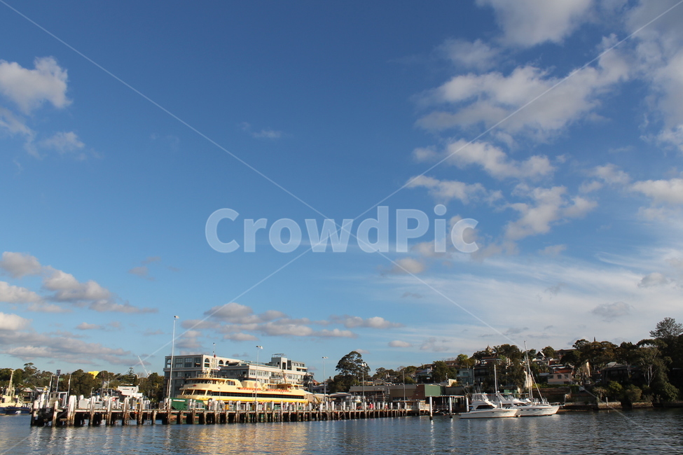 바다,sea,sky,bluesky,하늘,푸른하늘,파란하늘,구름,cloud,clouds,sydney,시드니,water,물,waterfront,워터프론트,포트,port,독,dock,pier,boat,boats,보트