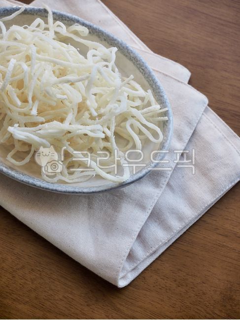 snack,cookingingredients,driedfish,squid stew,sidedish,dried squid,cooking ingredients,food,dried fish,side dish,driedsquid,processedfood,processed food,background,calamari,squid