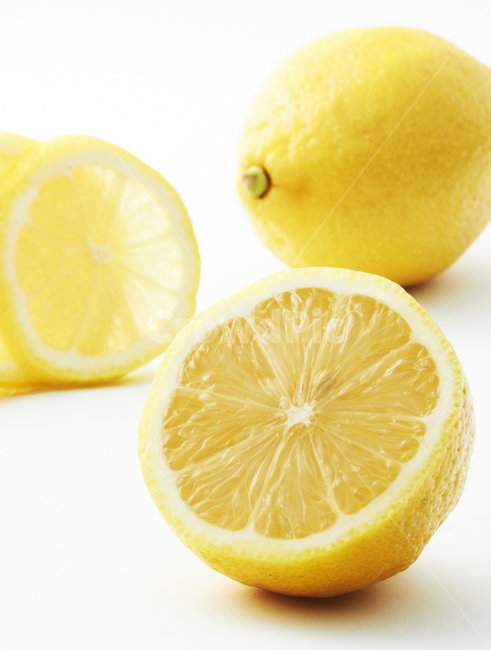 과일,fruit,레몬,lemon,yellow,열대과일,하얀색,whithe,background,배경,정물,사물,달콤한,접사,근접촬영,closeup,cut,section,신맛,새콤,음식,식재료,요리,food,cook,meal,dishes,food reserves,과일,열매,fruit,누끼,remove background