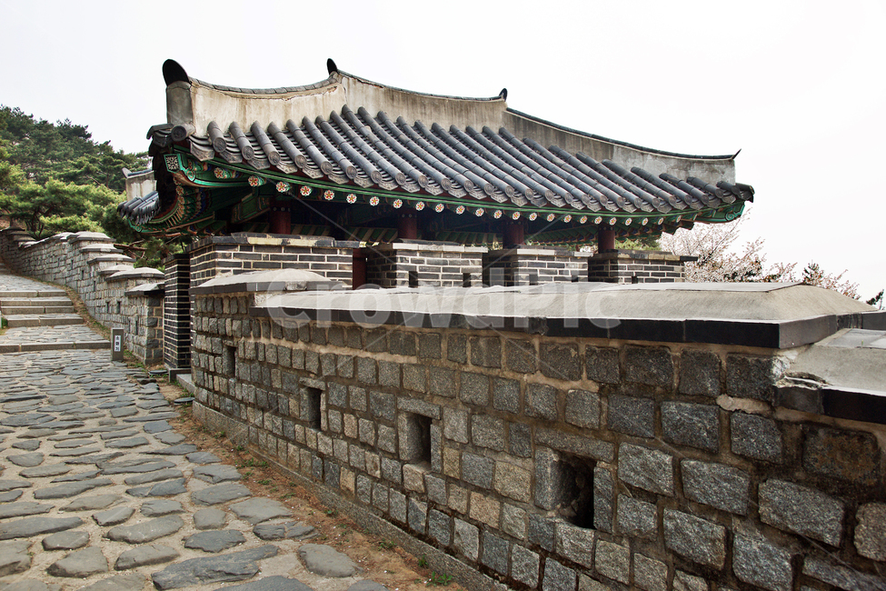 서포루,팔작지붕,포루,우진각지붕,원근총안,성곽,성벽,수원화성,화성,유네스코세계문화유산,조선시대,한국전통,한국문화,korean traditional,korean culture,건축물,건물외관,exterior,building,structure,architecture,construction