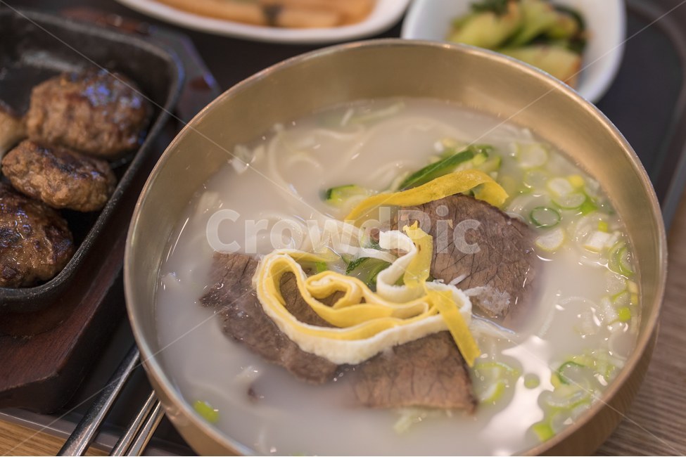 설렁탕,설면,설렁탕면,사리곰탕,곰탕,한식,지단,돼지고기,소고기,음식,식재료,요리,food,cook,meal,dishes,food reserves,면류,면요리,noodles,한식,한국음식,한국요리,korean food,korean dishes,korean meal,korean cook
