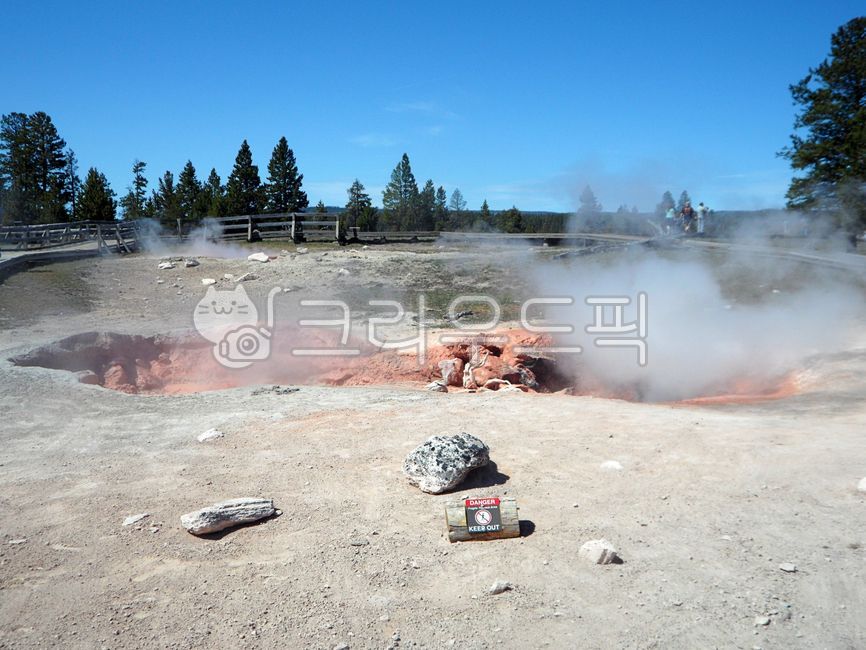 옐로우스톤,국립공원,미국,와이오밍,배경,유네스코,세계자연유산,세계유산,수증기,유황,간헐천,산성,신비로운,핫스프링,광물,퇴적물,산,자연,물,풍경,경치,경관,yellowstone,nationalpark,usa,wyoming,background,unesco,worldnaturalheritage,worldheritage,watervapor,sulfur,geyser,acid,mystical,hotspring,mineral,sediment,mountain,nature,water,landscape,scenic,옥외,outdoors