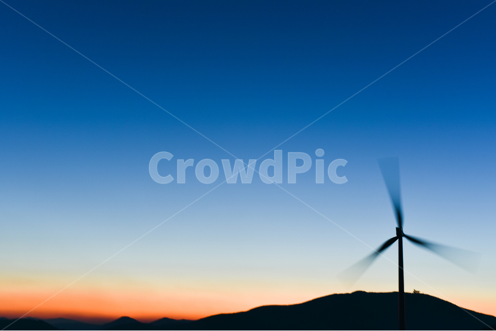 풍경,해진후,어스름,황혼,twilight,풍력발전기,산업,industry,industrial,에너지산업,energy industry,engine,엔진,motor,모터,machine,기계