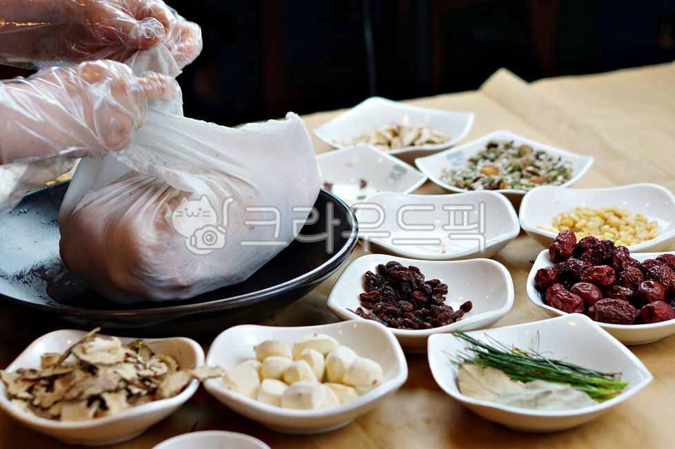 훈제오리요리,훈제오리고기,황토오리구이,훈제,황토진흙구이,훈제구이,오리훈제,훈제오리,오리,오리고기,한식,한방오리구이,한방오리요리,오리진흙구이,건강식,영양식,초복,중복,말복,오리통구이,초복음식,중복음식,말복음식,복날,복날음식,음식,식사,food,plate,meal,한국음식,koreanfood,식재료,음식,식재료,요리,food,cook,meal,dishes,food reserves