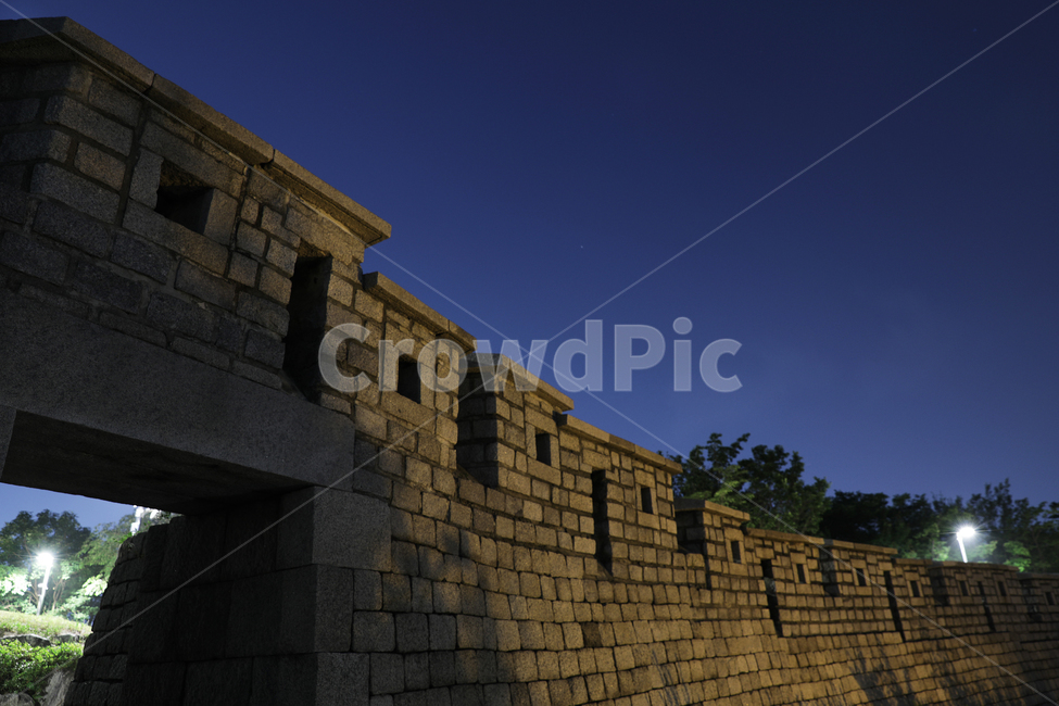 서울,낙산공원,야경,불빛,감성,밤,풍경,nightscape,night,landscape,한국전통,한국문화,koreantraditional,koreanculture,건축물,건물외관,exterior,building,structure,architecture,construction,야경,밤,풍경,nightscape,night,landscape,한국전통,한국문화,korean traditional,korean culture,건축물,건물외관,exterior,building,structure,architecture,construction,path,통로,walkway,보도