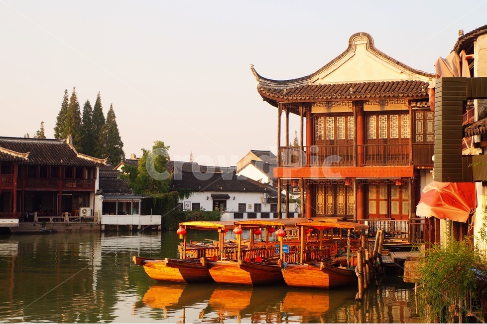 상하이,중국,배,노을,건물,빛,그림자,반사,shanghai,sunset,china,도시,풍경,city,landscape,해외,외국,세계,foreign,oversea,world,세계도시풍경,해외도시풍경,외국도시풍경,world cityscape,water,물