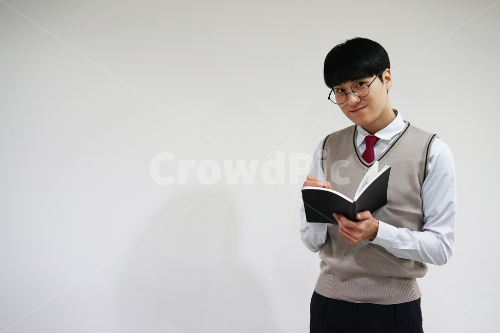 수능,교육,학생,교복,시험,강의,수업,고등학생,고3,남고생,남자고등학생,남고,수능시험,기말고사,중간고사,모의고사,exam,quiz,test,학업,공부,남자,남학생,사람,인물,인간,human,person,얼굴표정,facialexpression,face,남성,man,male,학교,education,learning,study,schoo,사람,인물,인간,human,person,얼굴표정,facial expression,face,남성,남자,man,male,감정표현,기분,feeling,emotion,교육,학교,공부,education,learning,study,school