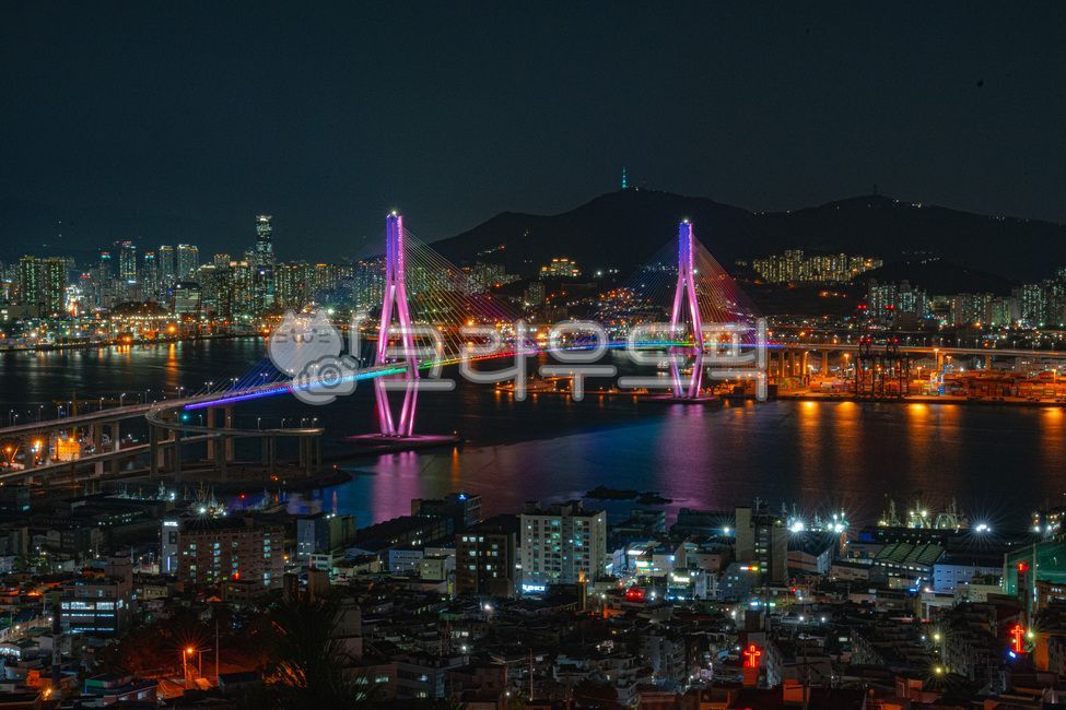 Busan night view,Busan Port Bridge,Busan Port Bridge night view,Bridge night view,Yeongdo night view