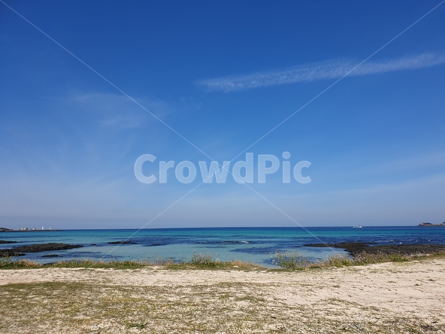 바다,해변,하늘,풍경,푸른,파란,제주도,자연,풍경,nature,landscape,outdoors,옥외,land,땅,shoreline,해안선,water,물,ocean,대양,sea