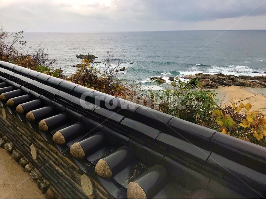 기와,담,한국풍경,바다,바닷가,지평선,한국기와,자연,sea,tile,한국전통,한국문화,korean traditional,korean culture,건축물,건물외관,exterior,building,structure,architecture,construction