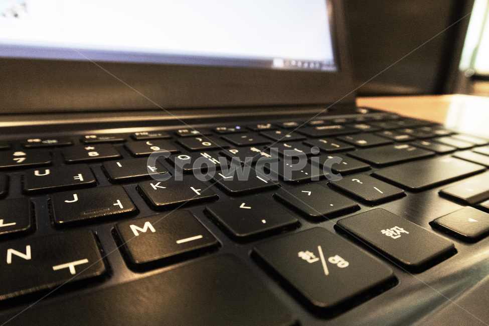노트북,키보드,노트북키보드,카페,문서작성,키패드,notebook,keyboard,정보통신기술,전자기기,전자제품,it,information,technology,electronic equipment