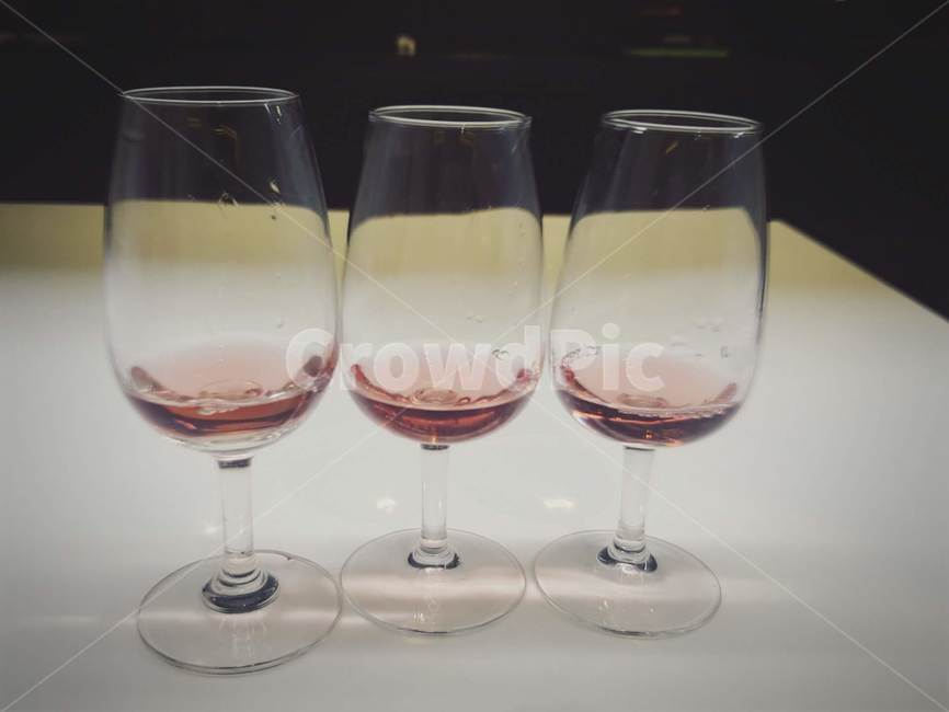glass,유리,잔,유리잔,와인,wine,알콜,술,alcohol,drink,음료,투명,포도주,음주