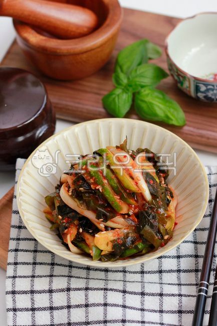 오이무침,오이미역무침,오이미역초무침,오이요리,미역요리,반찬