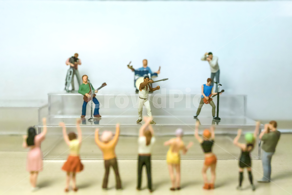 퀸,프레디머큐리,보헤미안랩소디,락밴드,전설,queen,bohemianrhapsody,freddiemercury,공연,concert,콘서트,영화,movie,music,rock,rockband,꿈,영국밴드,live,라이브,미니어처,록밴드,공연장,열정,음악가,뮤지션,밴드,축제,행사,festival,carnival,event,사물,물건,오브젝트,thing,object,matter,악기,음향기기,musical instrument,musical equipment