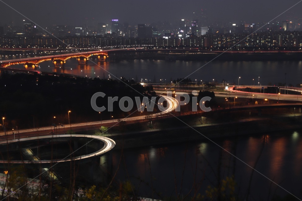 야경,한강,장노출,서울야경,응봉산,야경,밤,풍경,nightscape,night,landscape,도시,city,한국도시풍경,한국도시경관,korea cityscape,교통,교통수단,traffic,transportation,road,도로,freeway,고속 도로