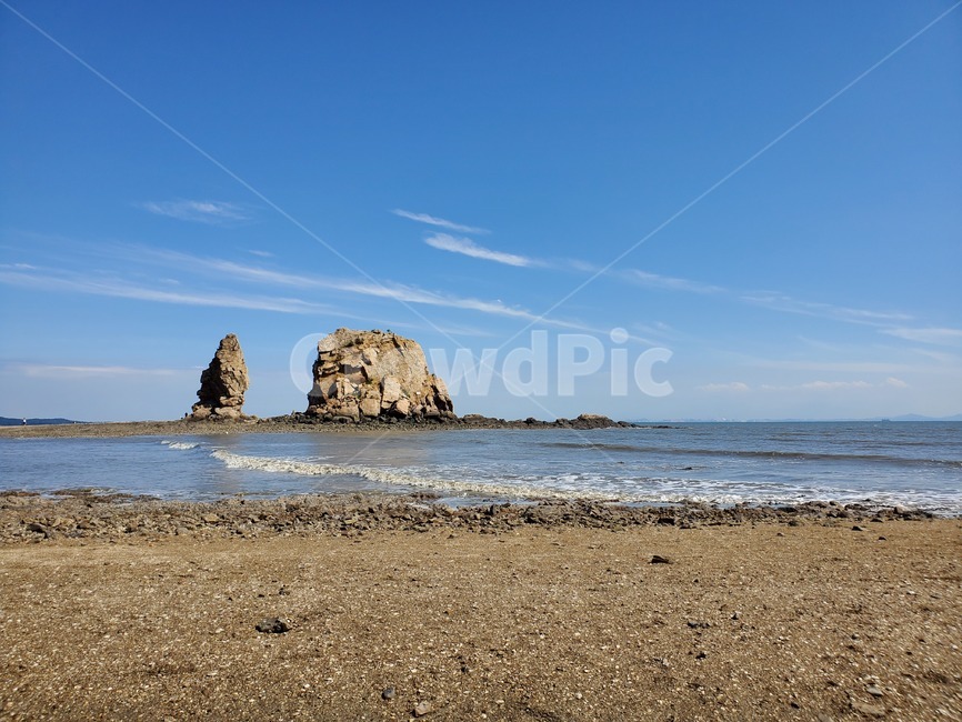outdoors,옥외,nature,자연,land,땅,ocean,대양,water,물,sea,바다,shoreline,해안선,promontory,곶,바위,sky,하늘,구름,풍경,view,rock,자연,풍경,nature,landscape