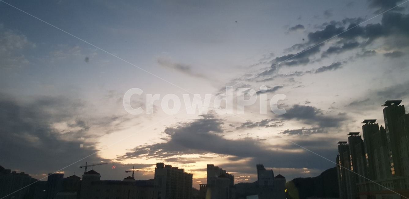 새벽,일출,기도,구름,어둠,날씨,휴일,도시,풍경,city,landscape,nature,자연,outdoors,옥외,sunlight,햇빛,flare,플레어,light,빛