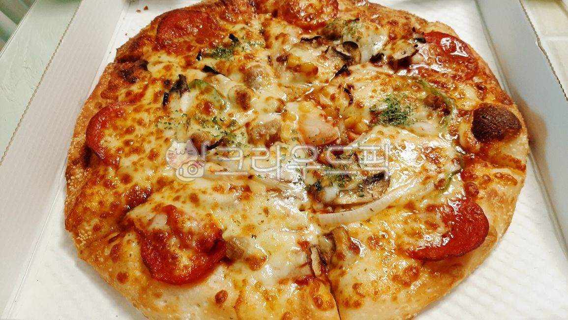 피자,피자한판,콤비네이션,배달음식,피자치즈,피자박스,음식,빵,패스트푸드,간단음식,조각피자