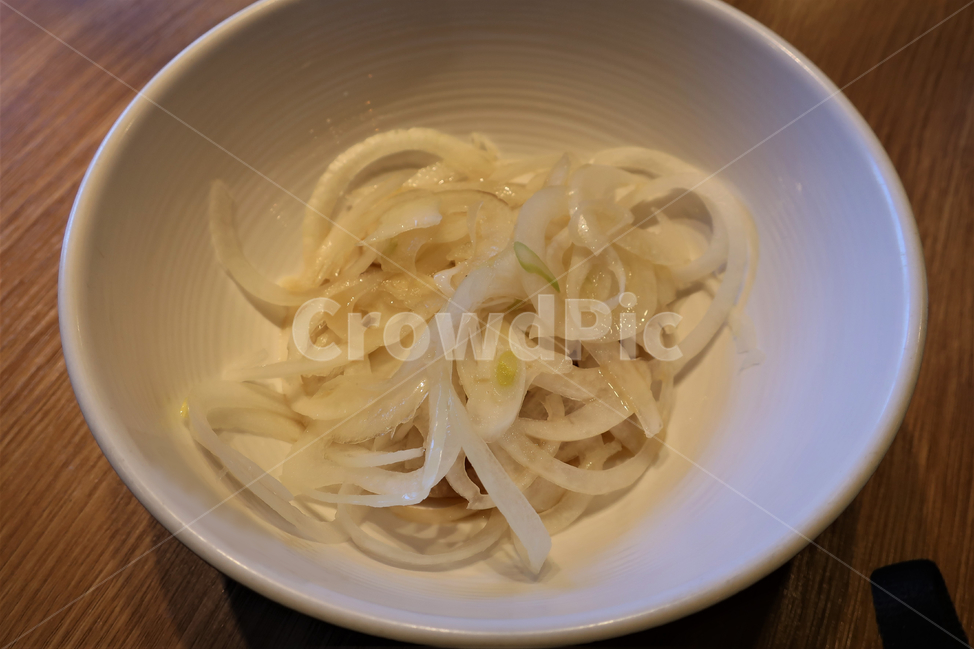 양파,양파채,어니언,채소,야채,식재료,반찬,소스,음식,재료