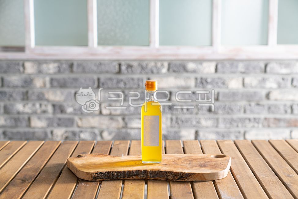 유리병,도마,들기름,참기름,오일,기름병,목업,mockup,oil,bottle,조미료,목재,우드,wood