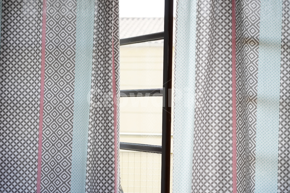 커튼,curtain,패턴,pattern,무늬,창문,window
