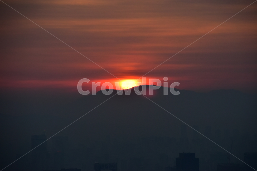 안산,일출,해맞이,해돋이,서울,아침,도시,도심지,풍경,미세먼지,겨울,해,태양,붉은색,자연,풍경,nature,landscape,outdoors,옥외