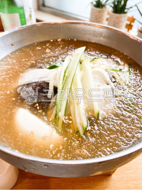 물냉면,칡냉면,살얼음,냉면,국수