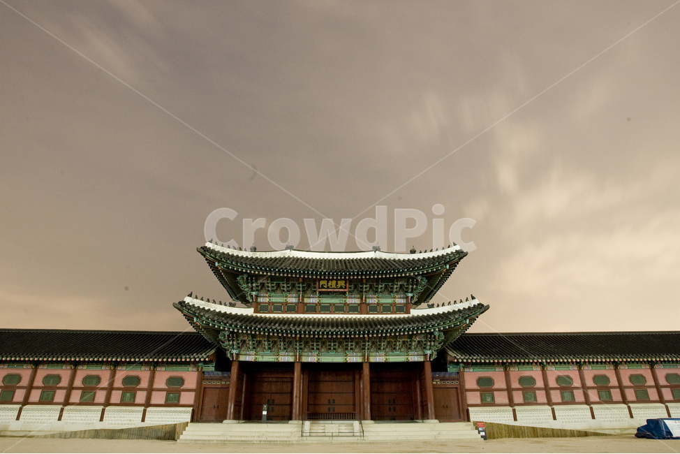서울,경복궁,야경,관광,경복궁야경,야경,밤,풍경,nightscape,night,landscape,한국전통,한국문화,korean traditional,korean culture,랜드마크,landmark,tourist attraction,한국랜드마크,한국관광지,한국명소,korea landmark,korea tourist attraction,건축물,건물외관,exterior,building,structure,architecture,construction,shrine,신사,pagoda,탑,worship,예배,건물