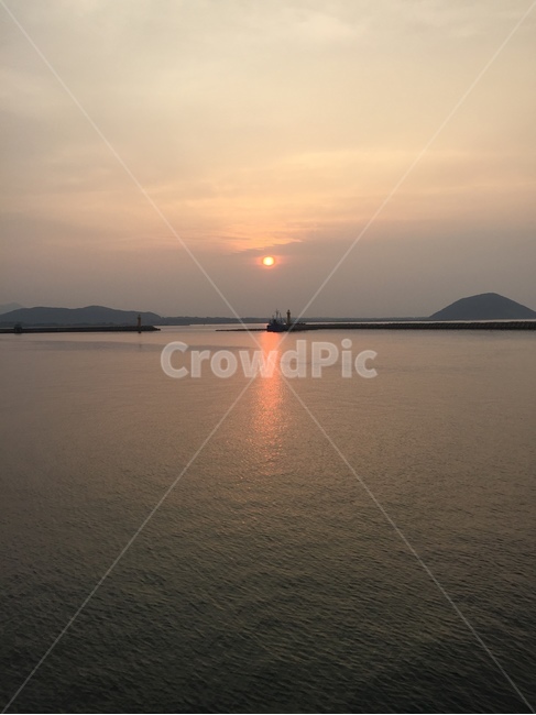 석양,야경,바다,하늘,구름,구름사진,자연,실루엣,역광,sunset,night,sea,sky,cloud,nature,silhouette,backlight,자연,풍경,nature,landscape,outdoors,옥외,sunlight,햇빛
